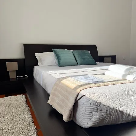 Vagos Guest House בית אירוח